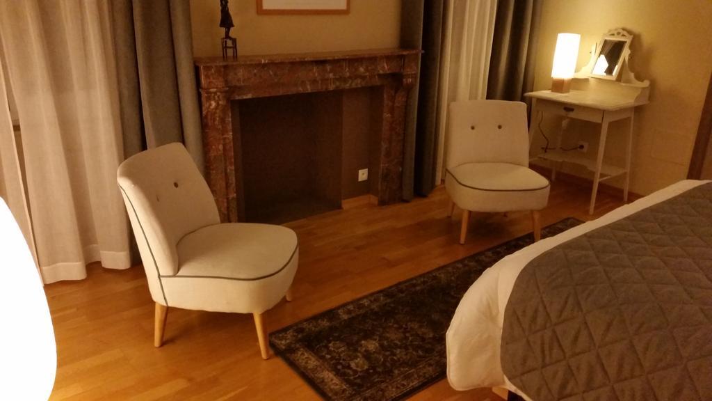 La Chouette Maison - Chambres D'Hotes Et Gite En Ville Remiremont Rom bilde