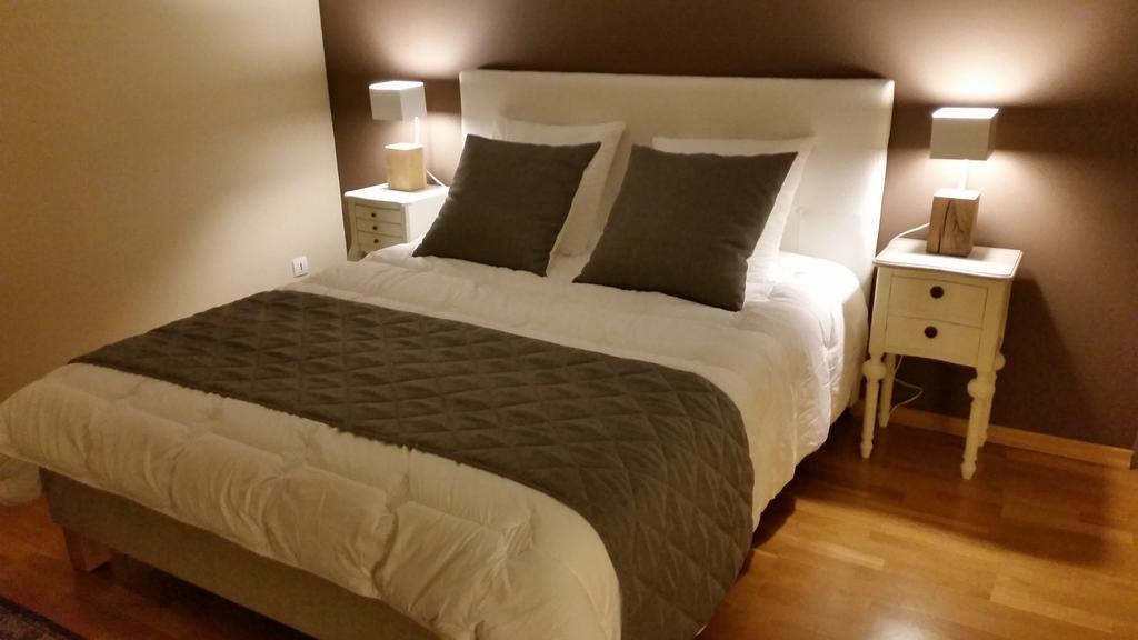 La Chouette Maison - Chambres D'Hotes Et Gite En Ville Remiremont Rom bilde